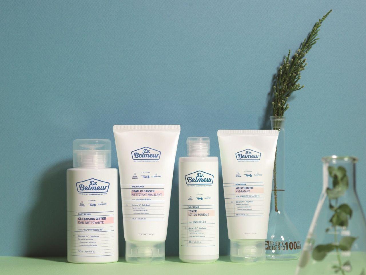 肌本博士舒敏修護乳在天然背景中展現其適合乾性肌的冬季使用特性，功能在於保水和鎮定敏感肌膚。